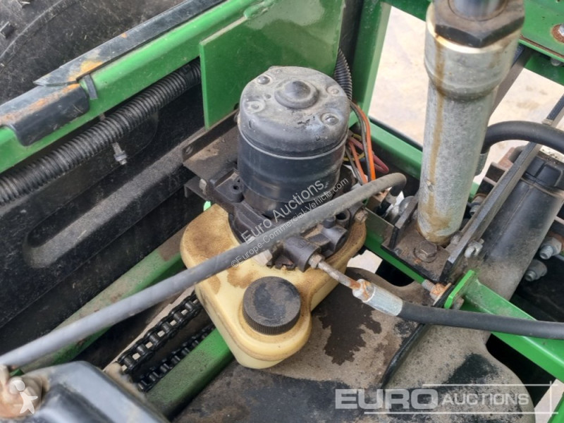Furgoneta John Deere AMT626