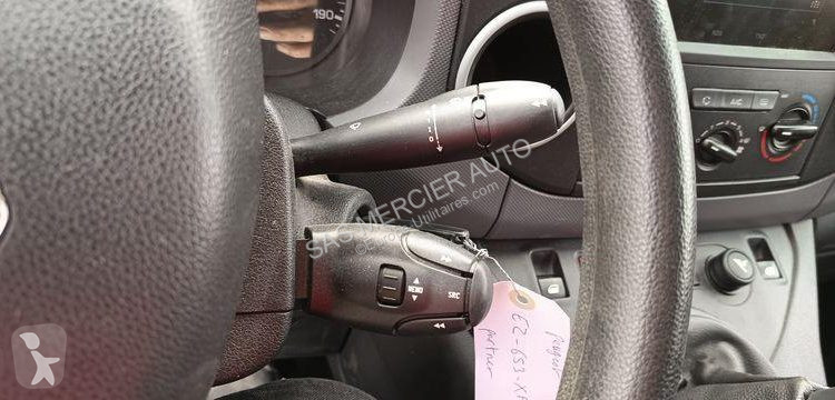Véhicule utilitaire Peugeot