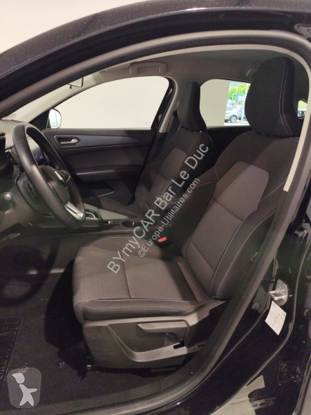 Autoutilitară Renault Arkana mild hybrid 140...