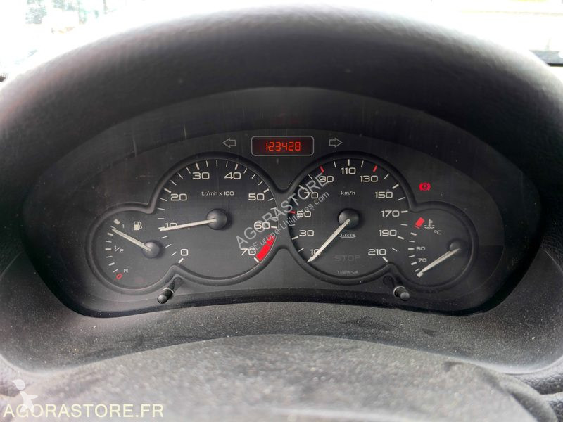 Véhicule utilitaire Peugeot 206