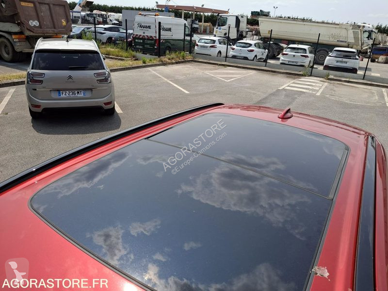 Autoutilitară Volvo