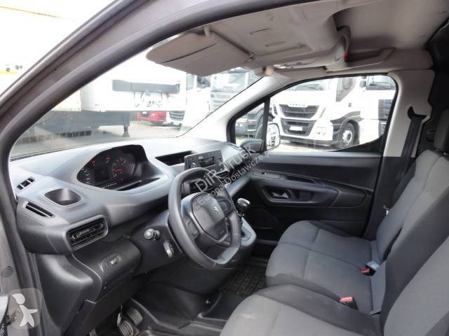 Veículo utilitário Peugeot