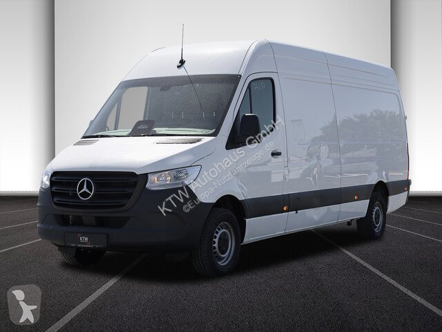 Autoutilitară Mercedes 317...