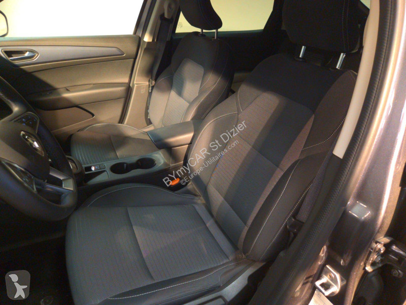 Autoutilitară Renault Arkana mild hybrid 140...