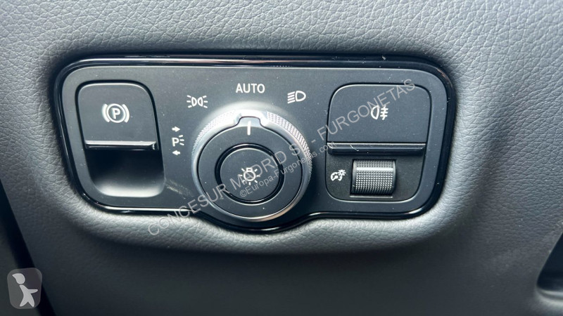 Veicolo commerciale Mercedes 250 d Avantgarde...