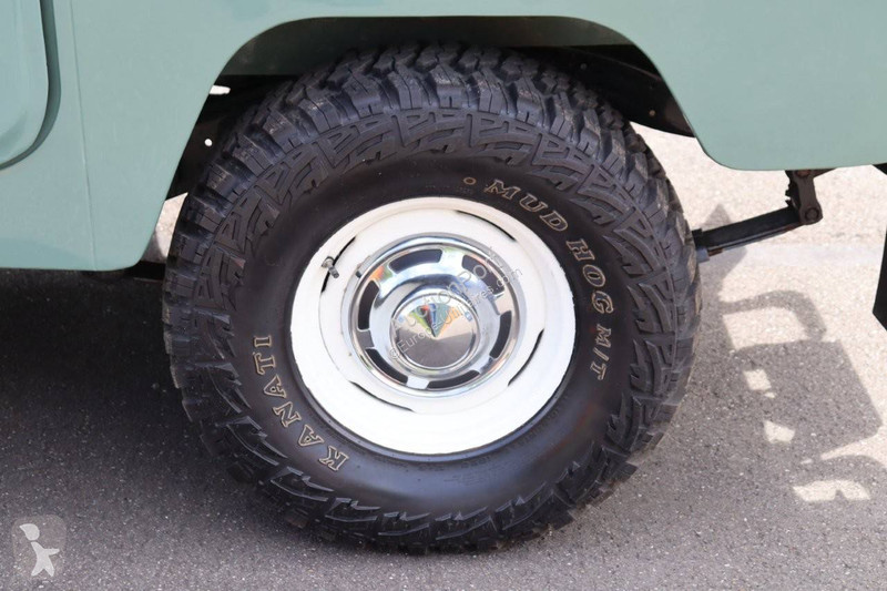 Furgoneta Toyota FJ40