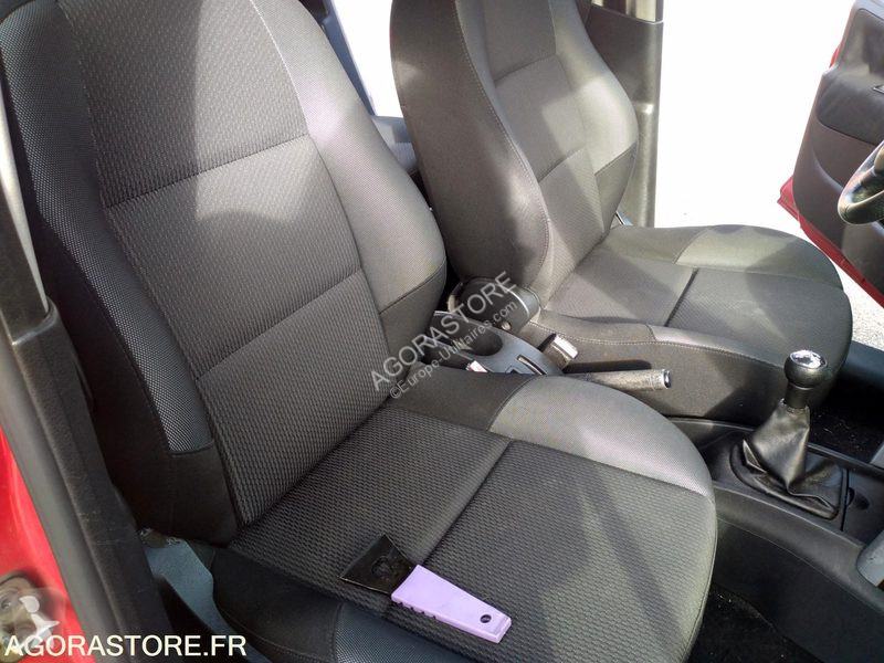 Veicolo commerciale Peugeot 207