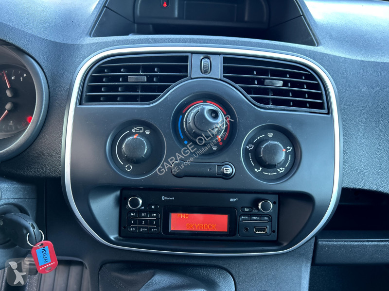 Véhicule utilitaire Renault Maxi Grand Volume...