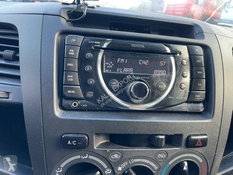 عربة نفعية Toyota D-4D 4X4 DOUBLE CAB Airco...