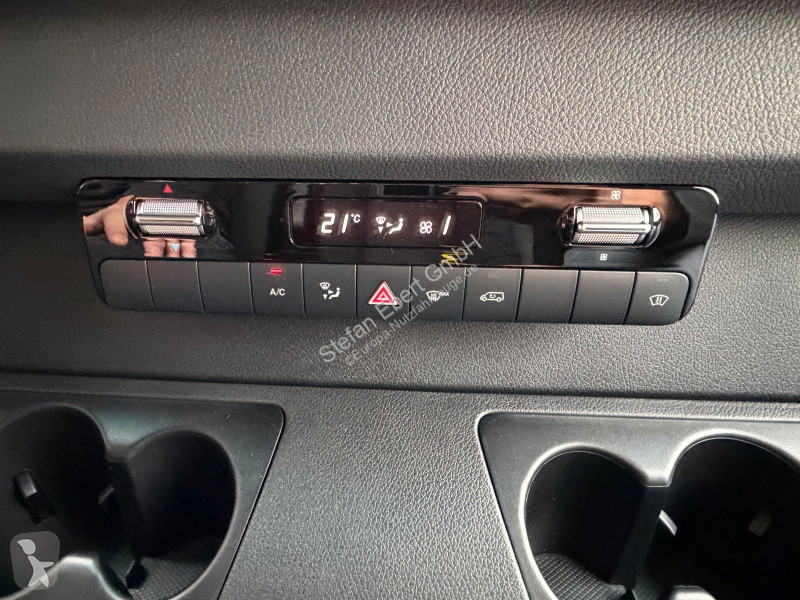 Véhicule utilitaire Mercedes 317 CDI 3665 9G...