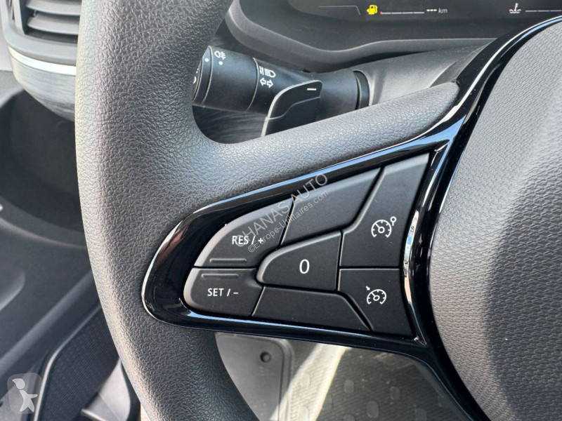 Véhicule utilitaire Renault BLUE DCI 150 GSR2...