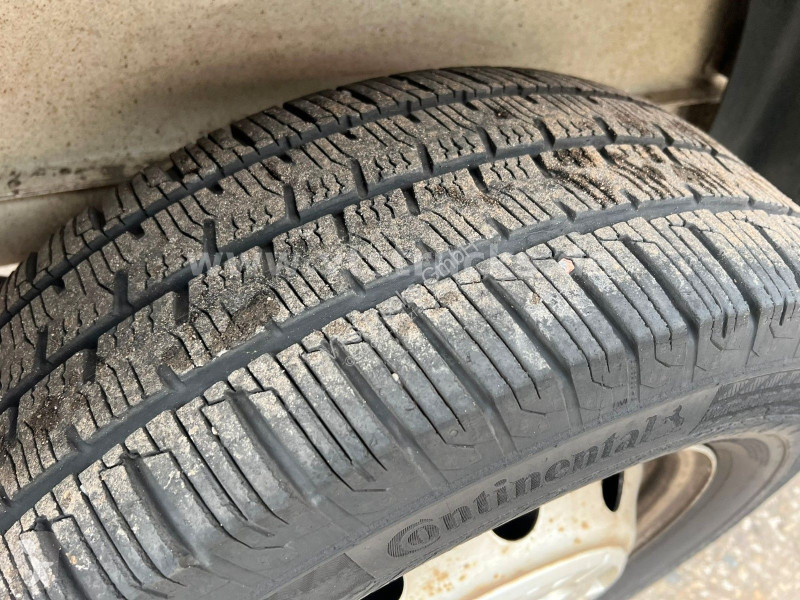 Samochód dostawczy Peugeot DoKa Pritsche HDi...