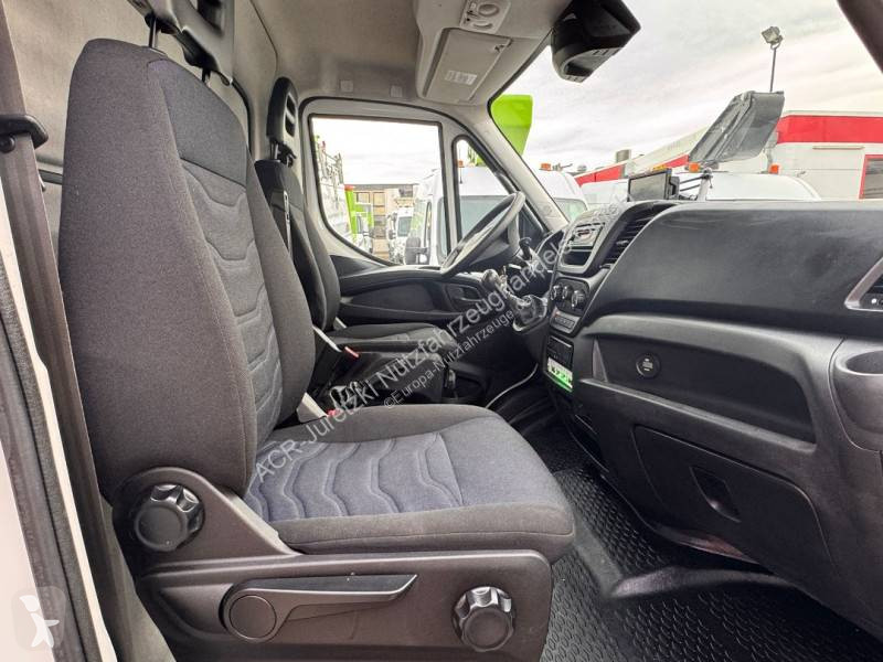 Samochód dostawczy Iveco