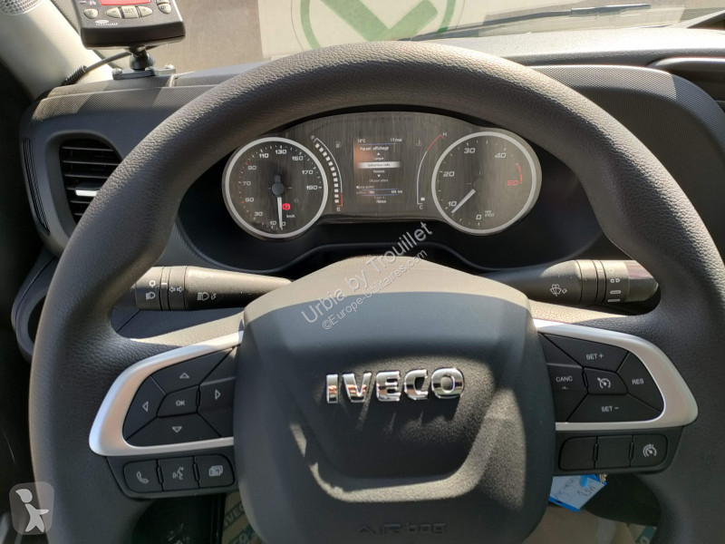 Iveco FRIGO 12M3 160 CV ROUES JUMELEES HAYON...