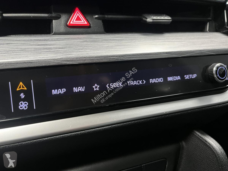 Samochód dostawczy KIA SPORTAGE 1.6 T-GDi MHEV...