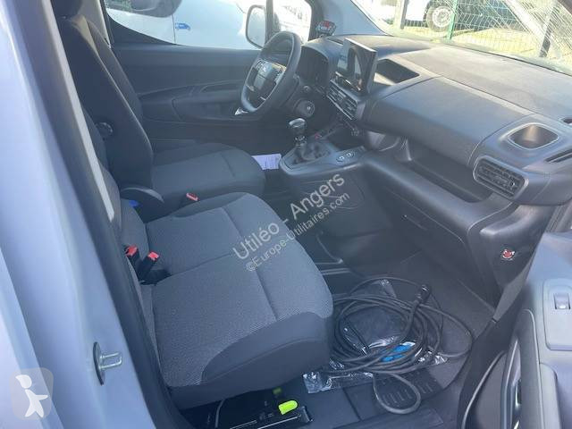 Véhicule utilitaire Opel