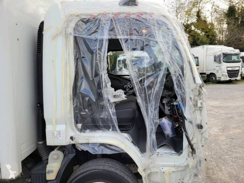 Samochód dostawczy Fuso