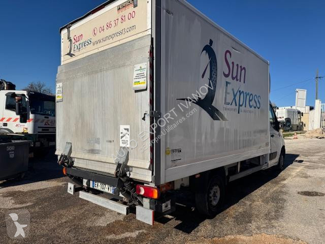 Véhicule utilitaire Renault  MASTER DCI 145...