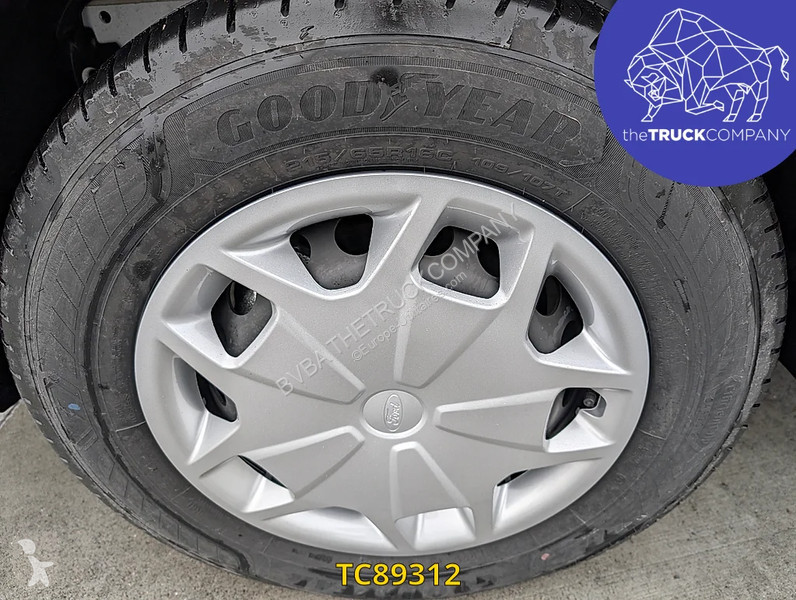 Véhicule utilitaire Ford L2H2 AUTOMATIC GEARBOX...