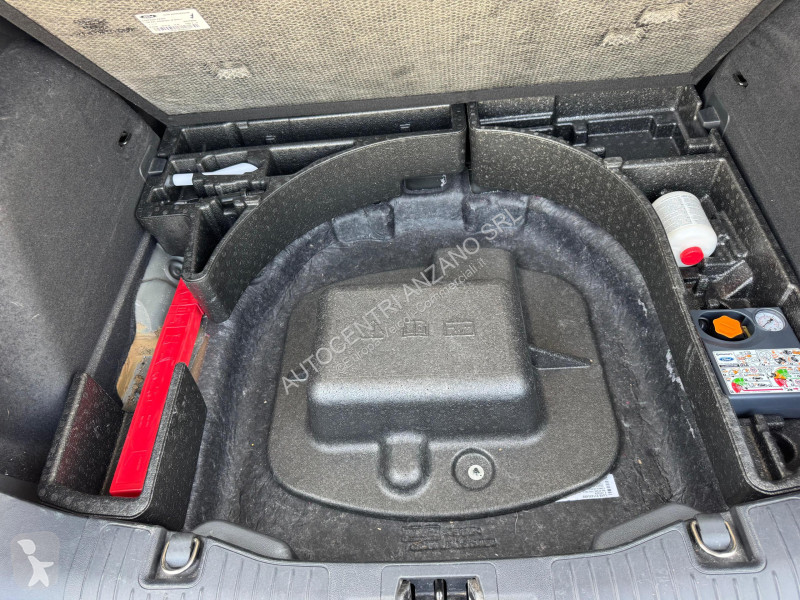 عربة نفعية Ford