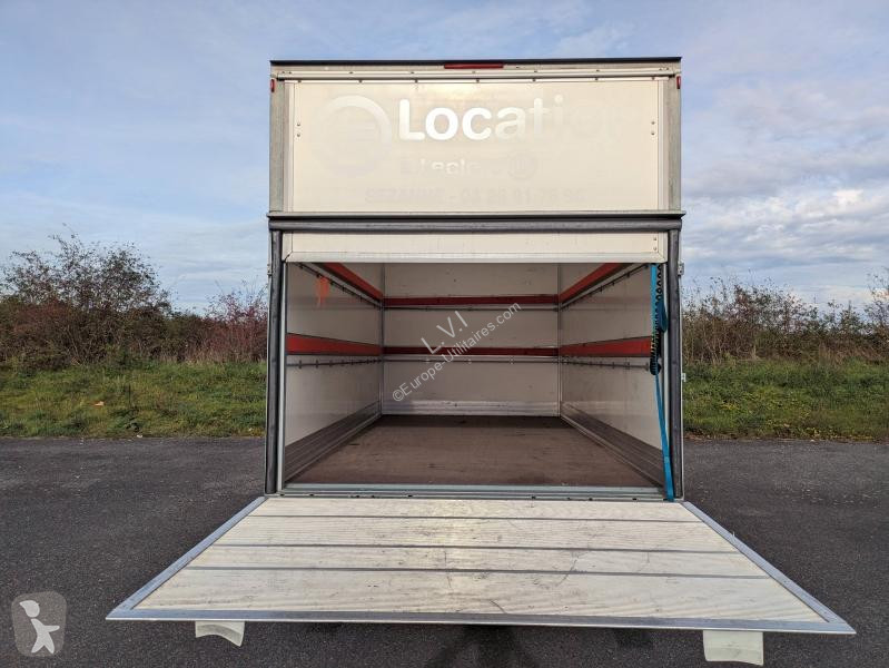 Véhicule utilitaire Iveco CCb 35C16H3.0...