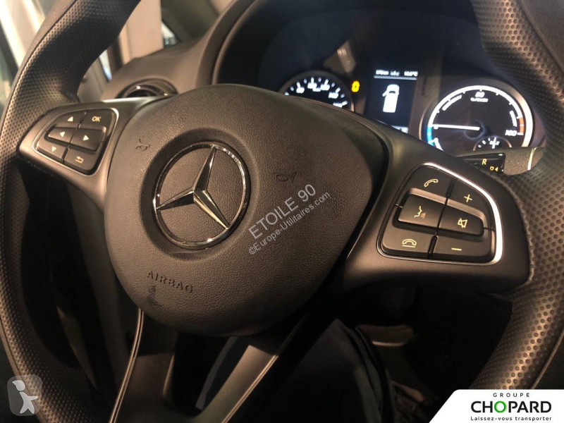 عربة نفعية Mercedes EVITO FOURGON 60 KWH LONG FWD