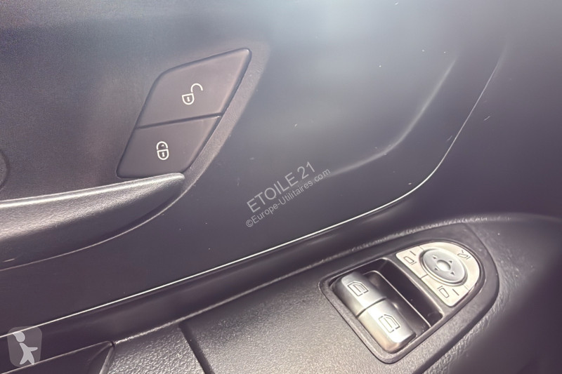 عربة نفعية Mercedes VITO FOURGON 114 CDI LONG...