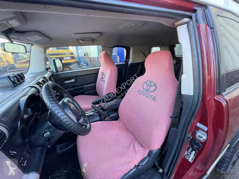 عربة نفعية Toyota 4.0 V6 Airconditioning 4x4...