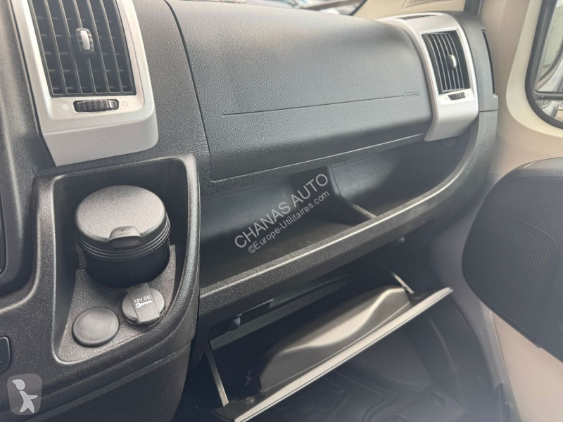 عربة نفعية Peugeot L1H1 2.2 BLUEHDI 140 PREMIUM...