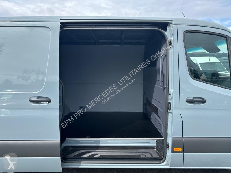 Véhicule utilitaire Mercedes Fg 519 CDI 37 3T5...
