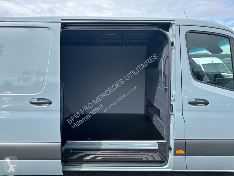 Véhicule utilitaire Mercedes Fg 519 CDI 37 3T5...