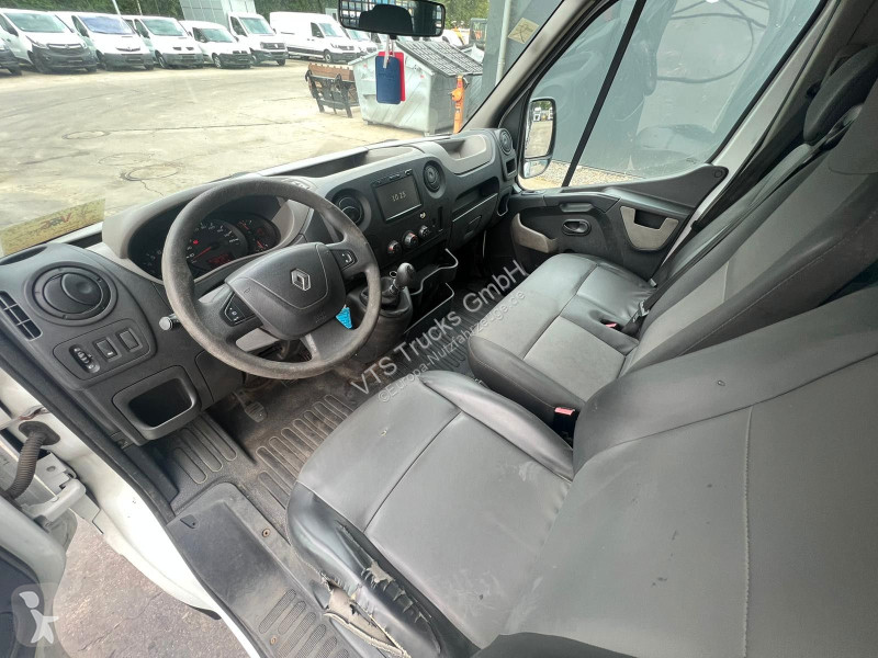 Furgoneta Renault DoKa Pritsche