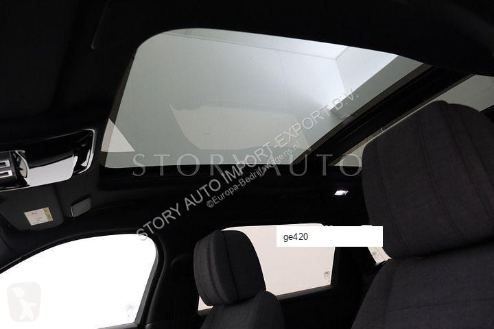 Samochód dostawczy Land Rover Velar