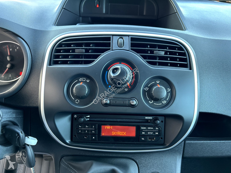 Véhicule utilitaire Renault 1.5 Blue dci 80...