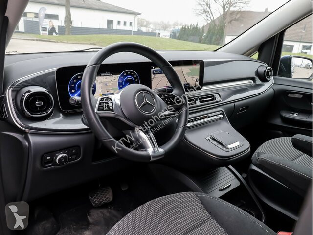 Mercedes EQV 300...