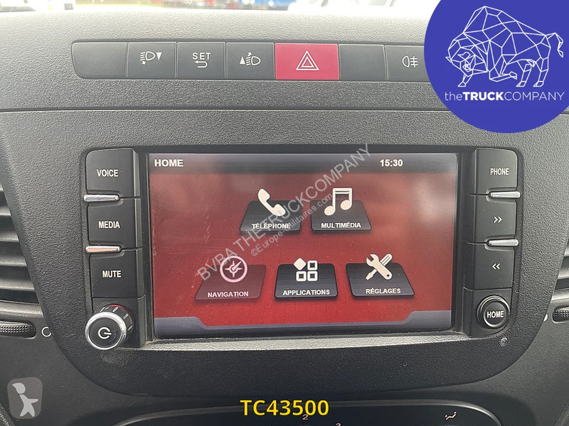 Iveco 35C15V12 Double cab 7 places Transporter