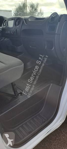 عربة نفعية Renault