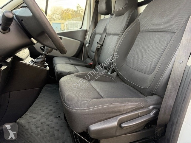 عربة نفعية Renault TRAFIC III FG L1H1 1200 1.6...