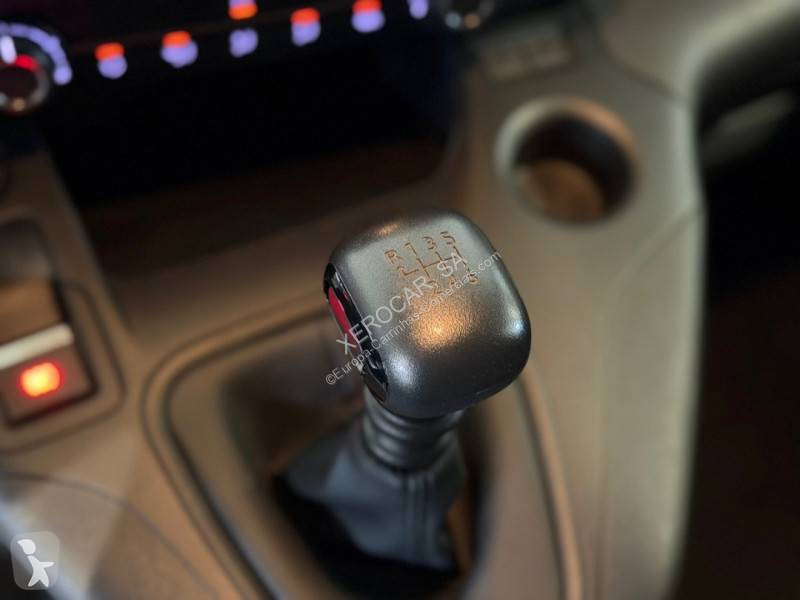 عربة نفعية Opel 1.5 CDTi 100HP 3L