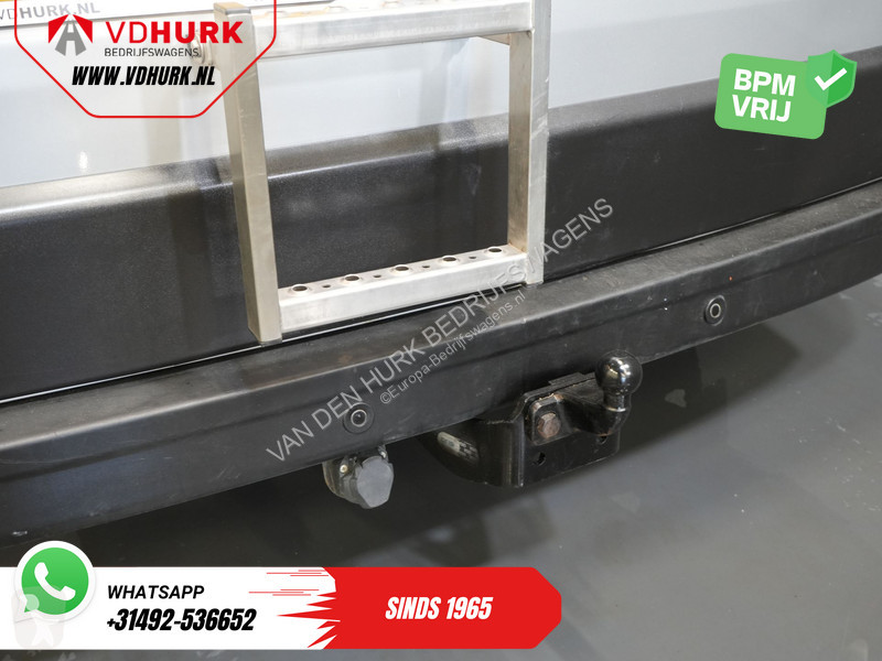 Véhicule utilitaire Renault T35 2.3 dCi 145 pk...