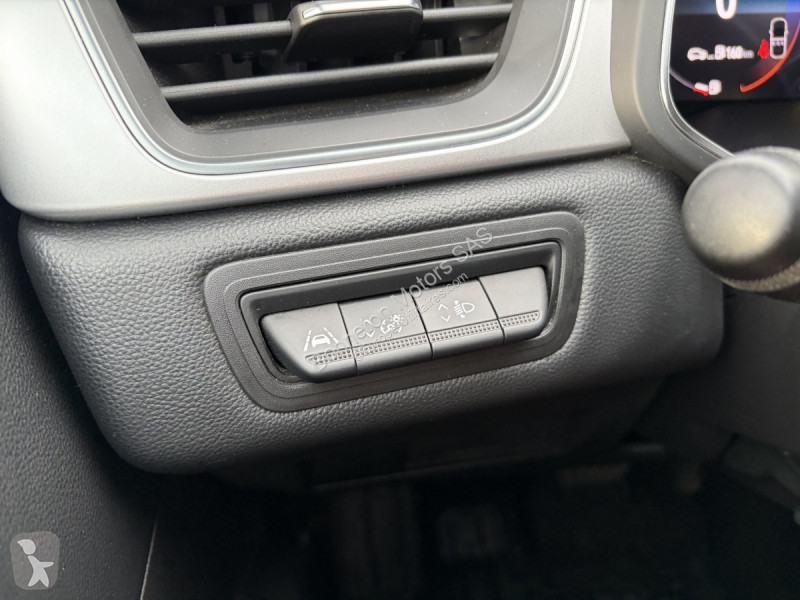 Samochód dostawczy Renault (2) techno E-Tech...