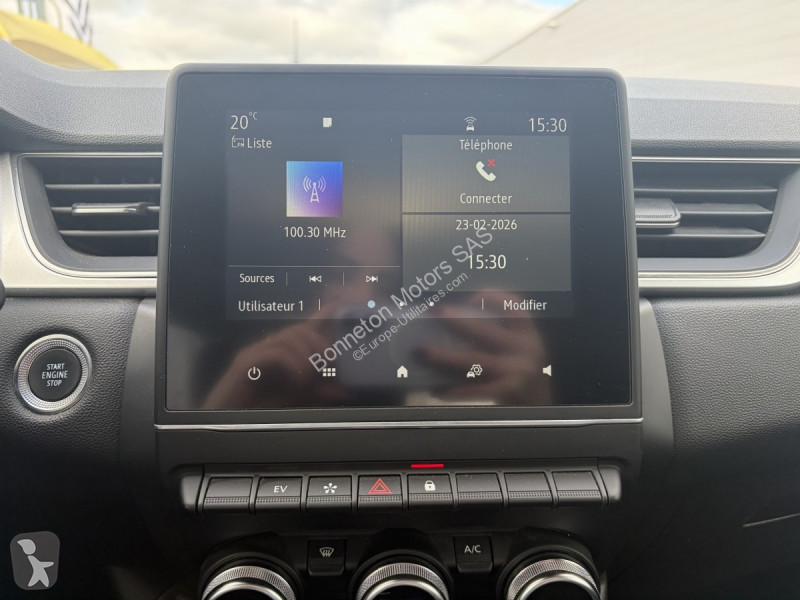 Samochód dostawczy Renault (2) Intens E-TECH...