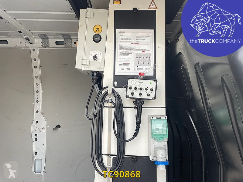Furgoneta Renault 145.35 Nacelle