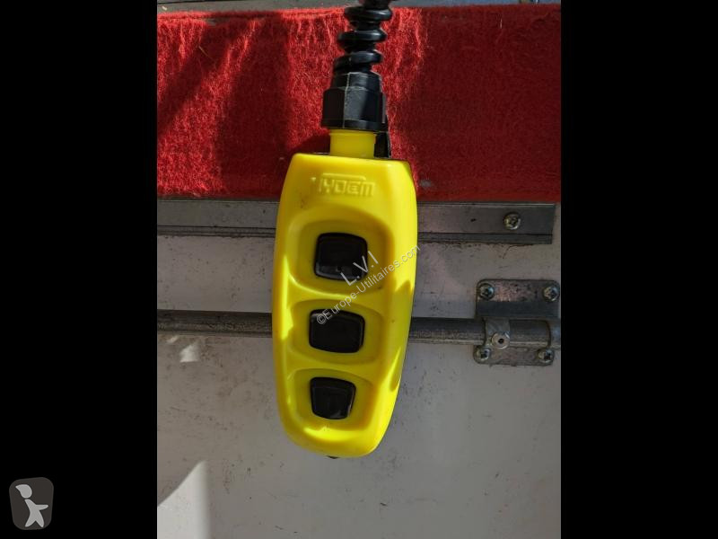 Véhicule utilitaire Iveco CCb 35C16H3.0...