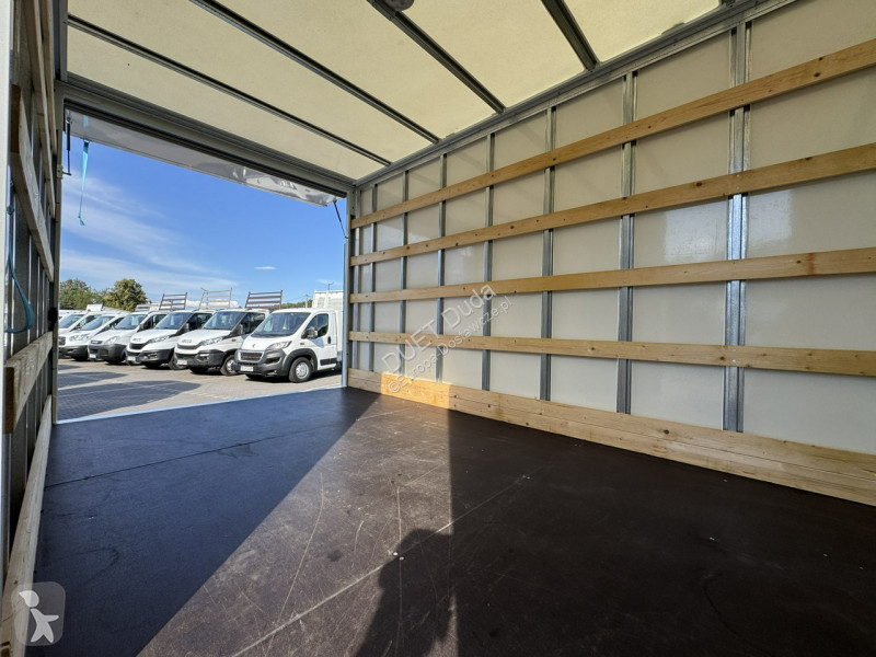 Furgoneta Iveco 35C14