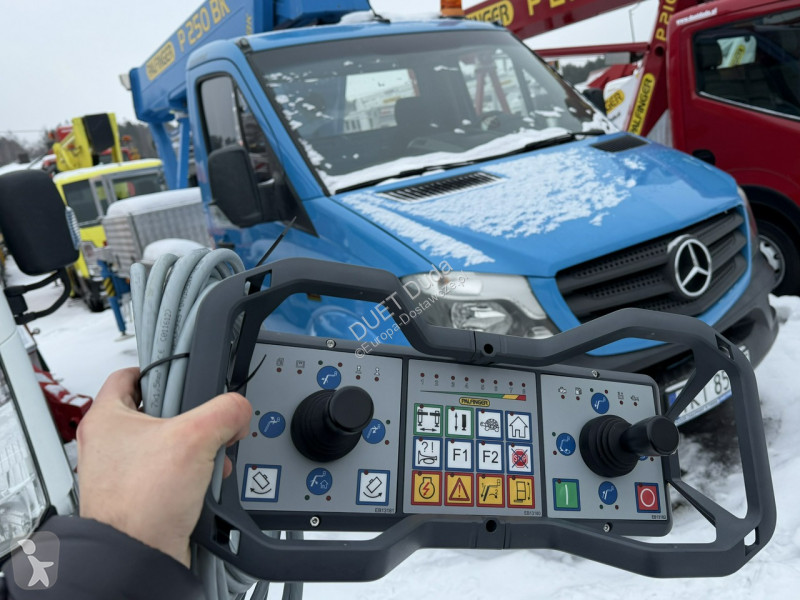Autoutilitară Mercedes