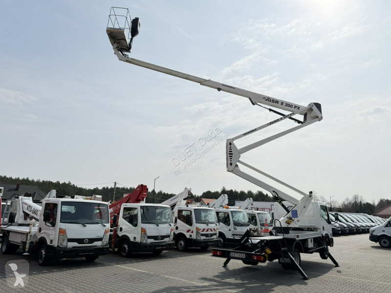 Nissan  Transporter