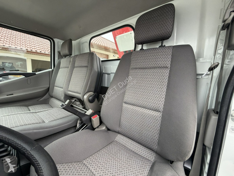 Furgoneta Nissan