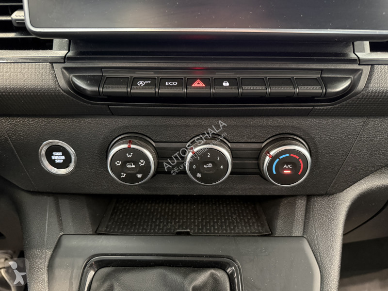 Véhicule utilitaire Renault KANGOO VAN / PRIX...