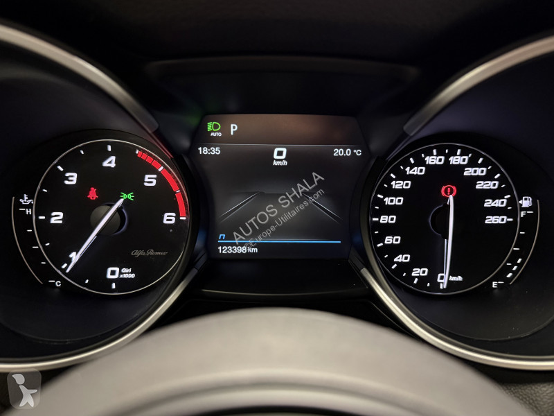 Samochód dostawczy Alfa-Roméo STELVIO / A...